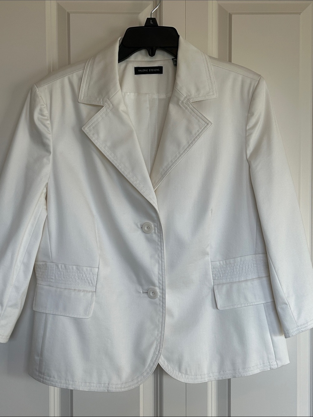 Vintage Valerie Stevens White Two Button Blazer